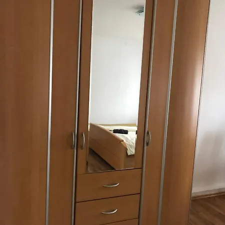 Apartment Zentral - S Von Eine Bis Zum Mehrere Schlafplaetze Nach *