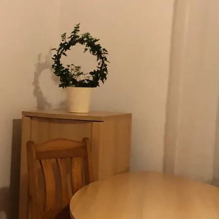 Apartment Zentral - S Von Eine Bis Zum Mehrere Schlafplaetze Nach *