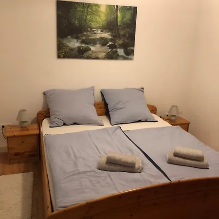 Apartment Zentral - S Von Eine Bis Zum Mehrere Schlafplaetze Nach