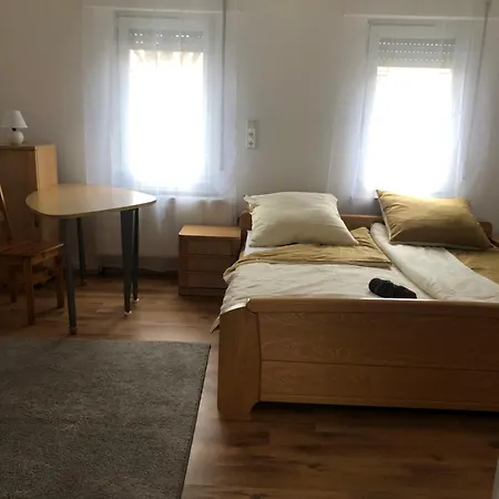 Zentral - S Von Eine Bis Zum Mehrere Schlafplaetze Nach Apartment *